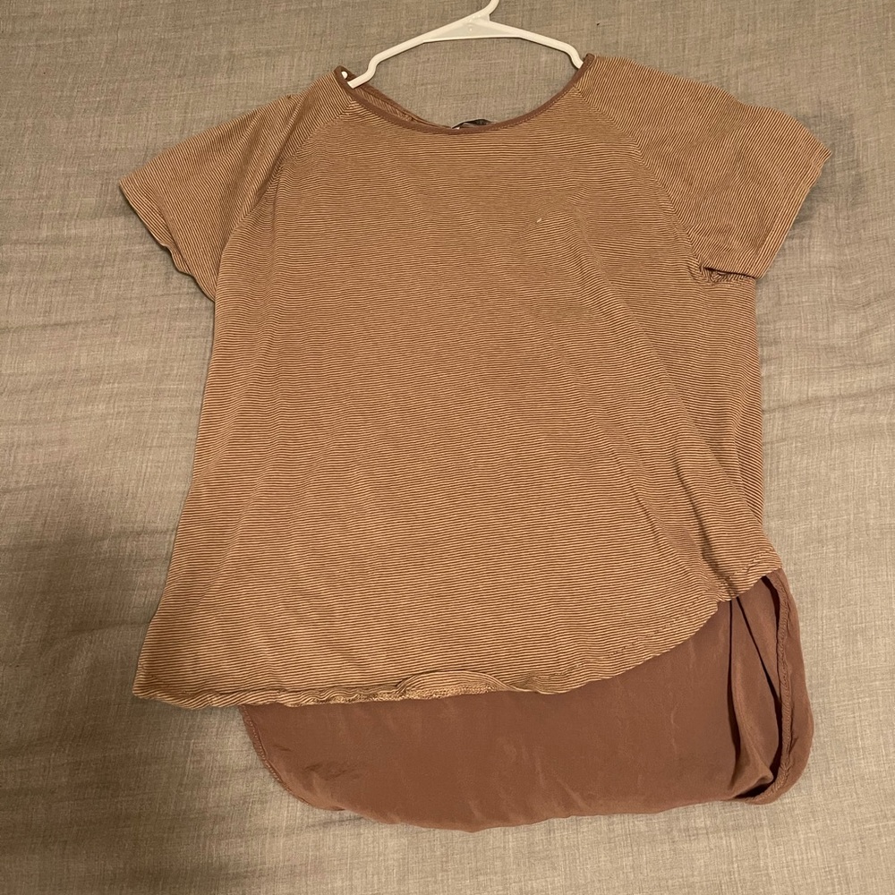 Brown t-shirt